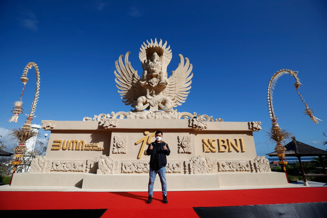 BNI membangun patung replika Garuda Wisnu berbahan dasar pasir di Pantai Pandawa, Kawasan Nusa Dua, Badung, Bali. Foto: Dok. BNI