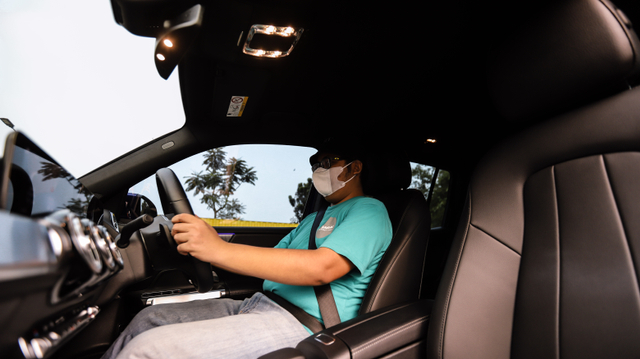 Posisi mengemudi Mercedes-Benz GLB 200. Foto: Bangkit Jaya Putra/kumparan
