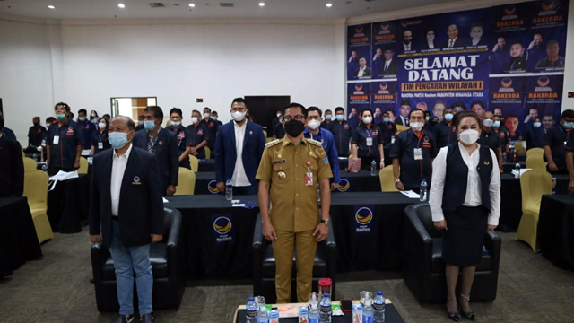 Bupati Minut, Joune Ganda, memenuhi undangan pembukaan rapat kerja daerah, Partai NasDem Kabupaten Minahasa Utara