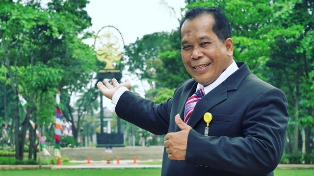 Rektor UNNES Prof. Dr. Fathur Rokhman.
. Foto: Instagram/Fathur Rokhman
