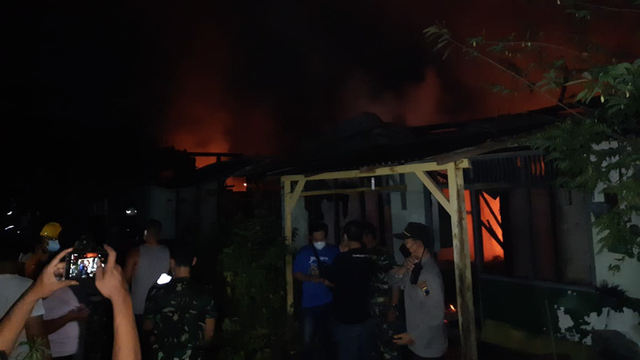 Asrama Kodam 4 Diponegono, Kelurahan Jatingaleh, Kecamatan Candisari Kota Semarang, kebakaran (7/7). Foto: Dok. Istimewa