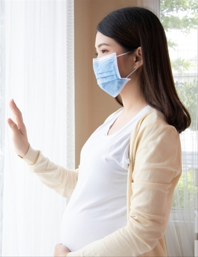 Ibu Hamil Tidak Boleh Proning untuk Atasi Sesak Akibat COVID-19 Foto: Shutterstock