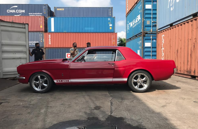 Ford Mustang Shelby GT350 dilelang Bea Cukai Tanjung Priok. Foto: dok. Bea Cukai Tanjung Priok