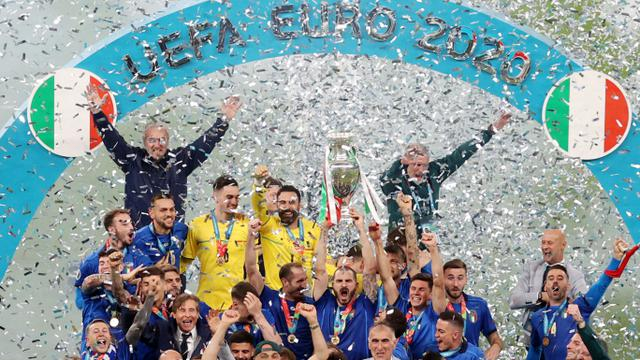 Timnas Italia juara  2020 setelah (Foto:AFP/Catherine Ivill,Pool)
