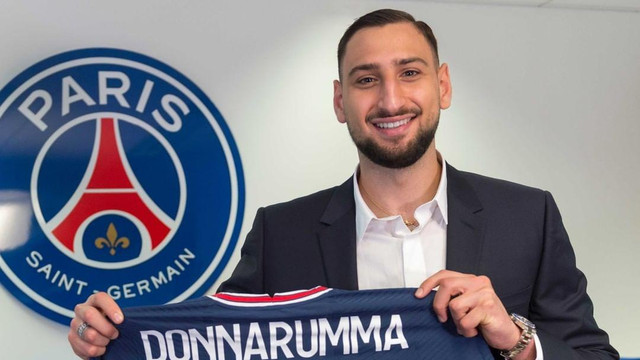 Kiper baru PSG, Gianluigi Donnarumma. Foto: Instagram/@psg