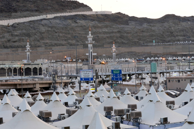 Suasana di Mina jelang pelaksanaan Haji 2021 di Mekah, Arab Saudi. Foto: Ahmed Yousri/REUTERS