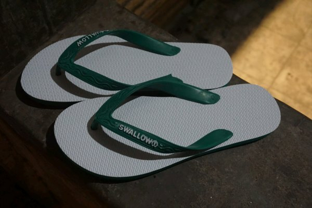Gambar sandal Swallow. Foto: Bukalapak/Halteukicks