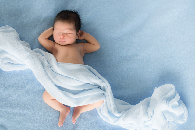 Inspirasi nama bayi laki-laki yang lahir di bulan Januari. Foto: Shutter Stock