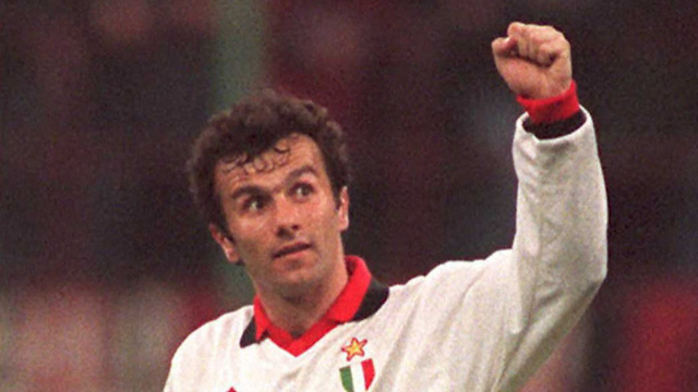Mantan pemain AC Milan, Dejan Savicevic. Foto: PATRICK HERTZOG / AFP
