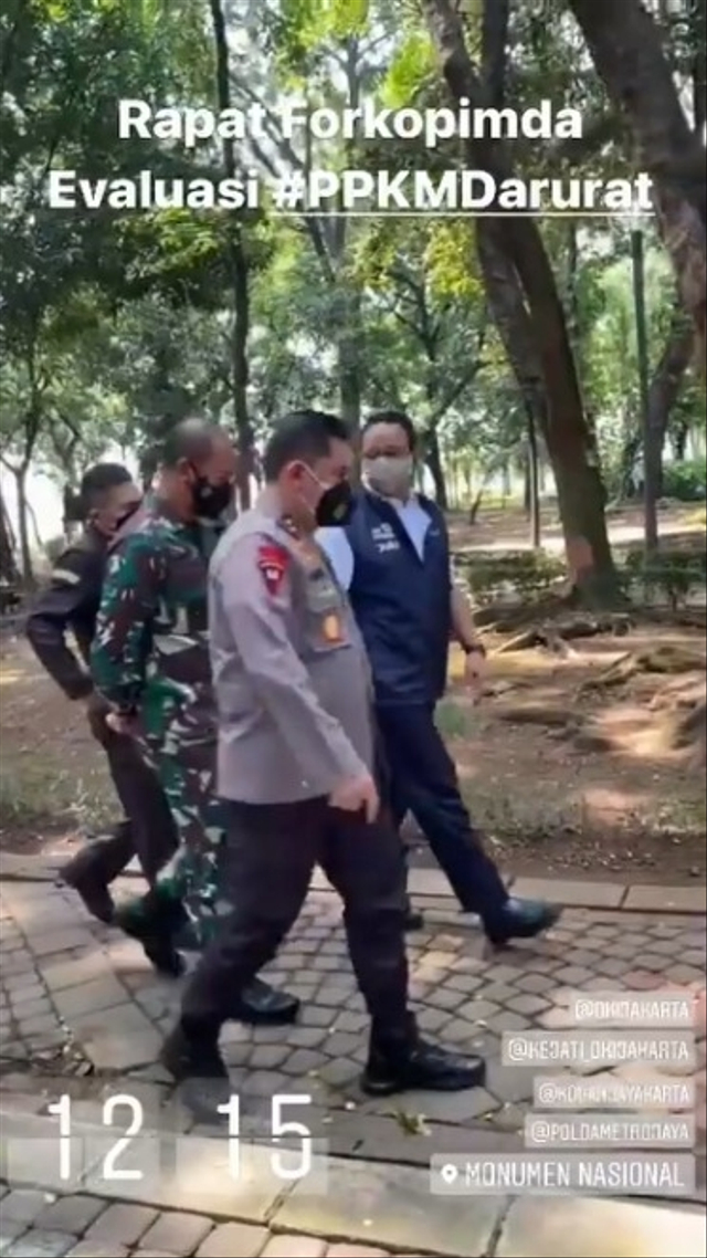 Gubernur DKI Jakarta Anies saat rapat evaluasi PPKM Darurat, di Monas, Jakarta, Minggu (18/7). Foto: Instagram/@aniesbaswedan