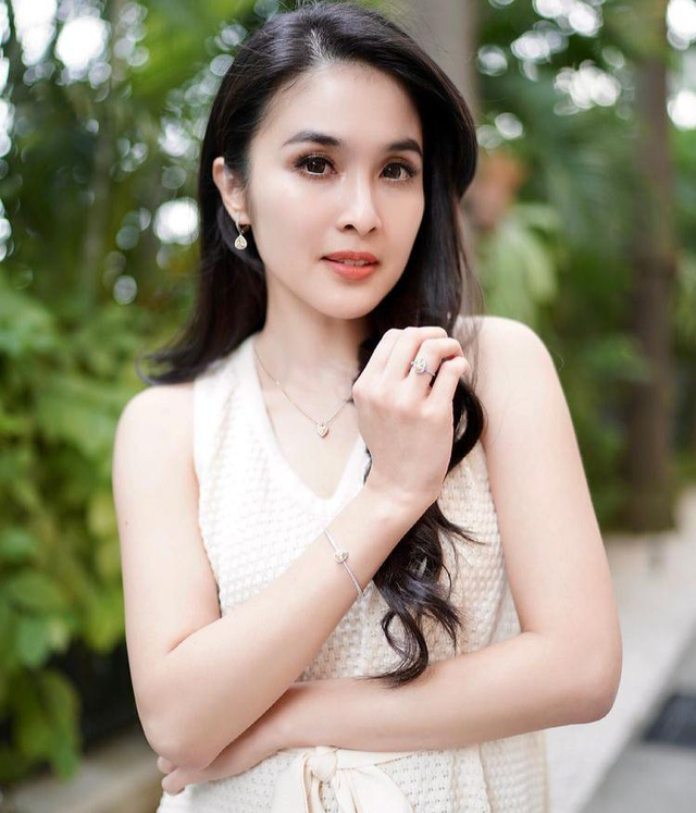 Sandra Dewi. Foto: instagram @sandradewi88