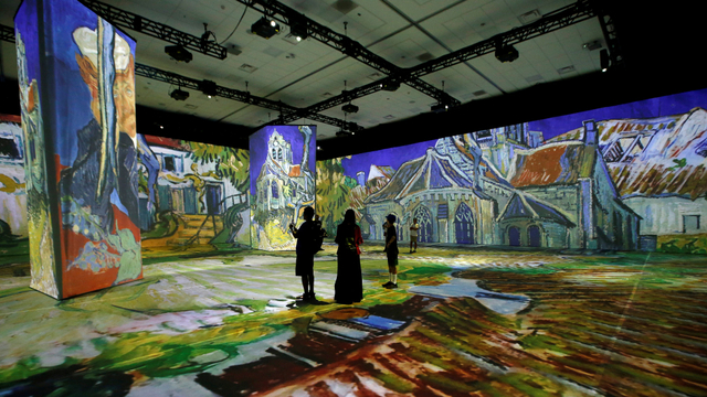 Pameran lukisan Van Gogh di Anaheim, California, AS. Foto: REUTERS/Mario Anzuoni