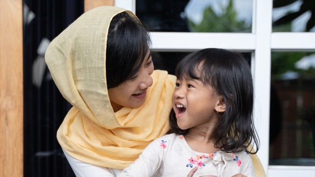 Sifat Nabi Muhammad yang Bisa Orang Tua Tanamkan ke Anak. Foto: Shutter Stock