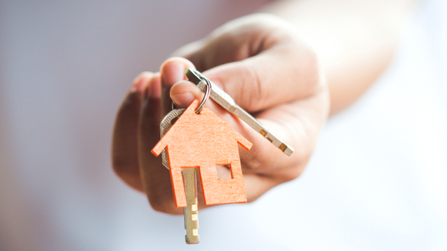 Ilustrasi membeli rumah. Foto: Shutter Stock