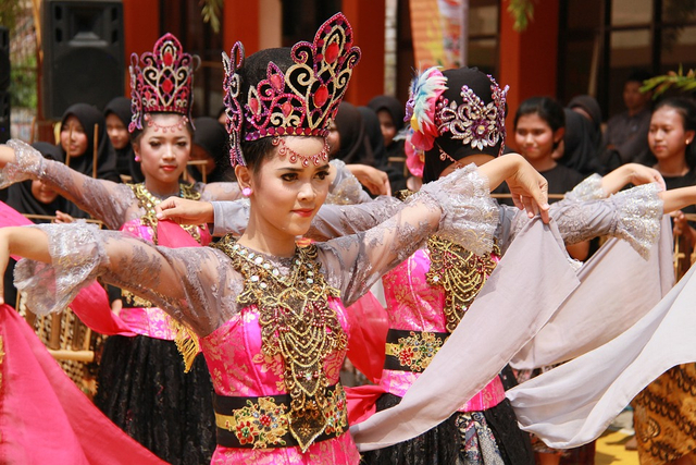 Ilustrasi menari. Foto: Pixabay
