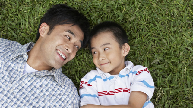 Ilustrasi ayah dan anak. Foto: Shutter Stock