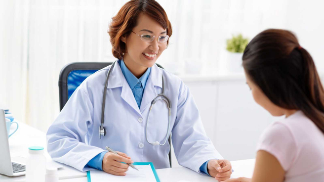 Ilustrasi konsultasi dengan dokter. Foto: Shutter Stock