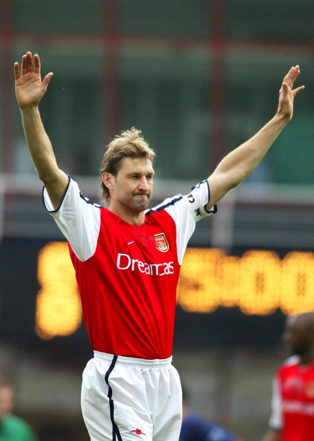 Tony Adams, Legenda Arsenal asal Inggris. Foto: Adrian Dennis/AFP