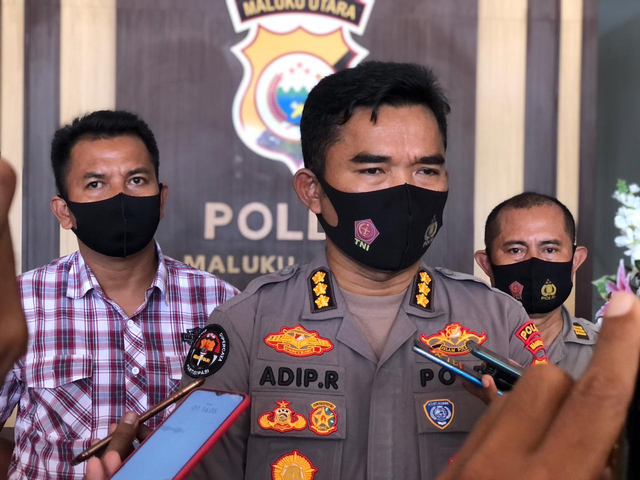 Kabid Humas Polda Maluku Utara, Kombes Pol Adip Rojikan. Foto: Samsul Hi Laijou/cermat