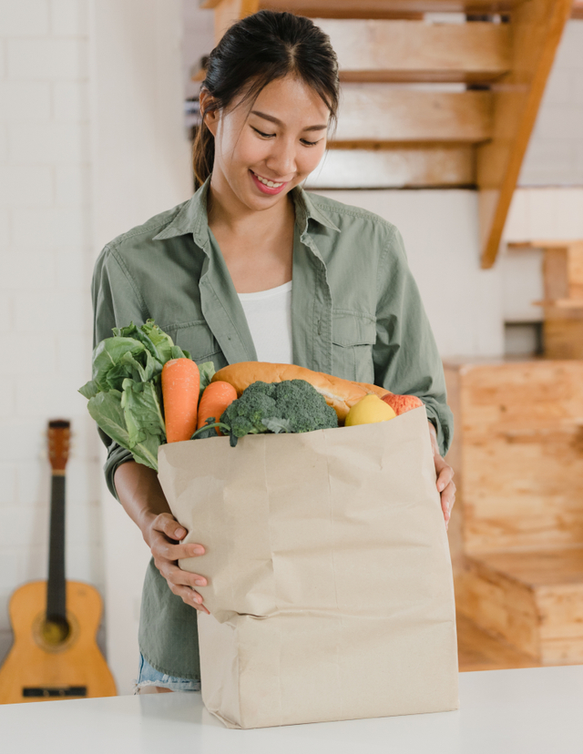 Apakah Virus Corona Dapat Menular Lewat Barang Belanjaan? Foto: Freepik