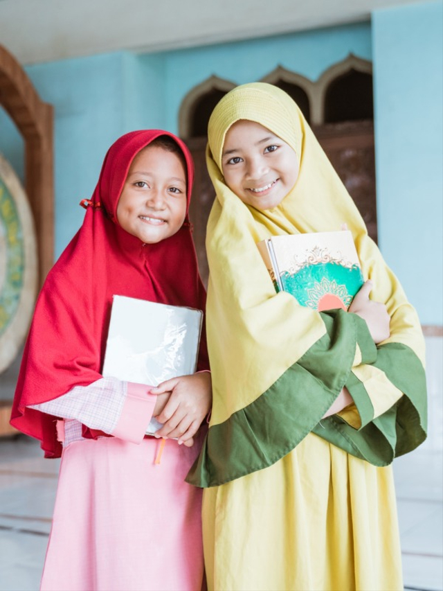 Parenting Islami: 25 Nama Nabi dan Rasul yang Perlu Diketahui Anak. Foto: Shutter Stock