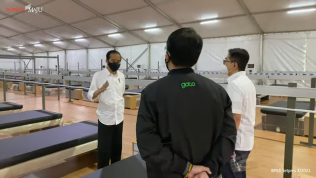 Presiden Joko Widodo kunjungi Rumah Oksigen Gotong Royong, Jakarta, Sabtu (24/7/2021). Foto: Youtube/Sekretariat Presiden
