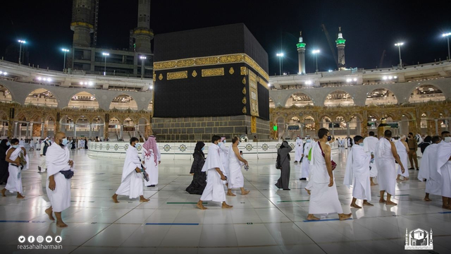 Jemaah umrah kembali berdatangan ke Masjidil Haram usai pelaksanaan haji 2021 berakhir . Foto: gph.gov.sa