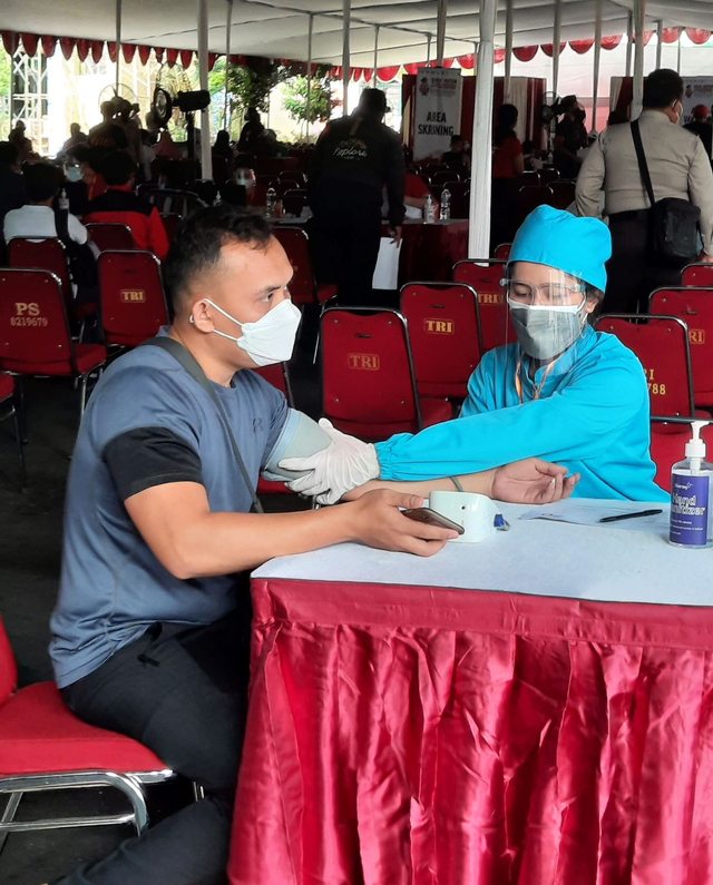 Screening kesehatan vaksin Presisi Foto: Dok. Istimewa