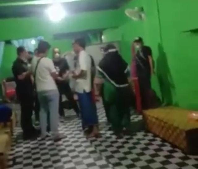Lokasi penggerebekan di rumah makan Kecaman Bukti Kemuning, Lampung Utara. | Foto: Istimewa