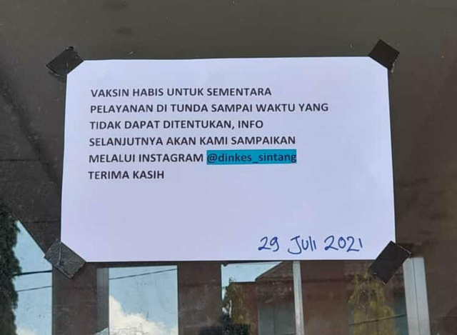 Pengumuman vaksinasi dihentikan sementara karena stok vaksin Sintang habis. (Foto: Istimewa)