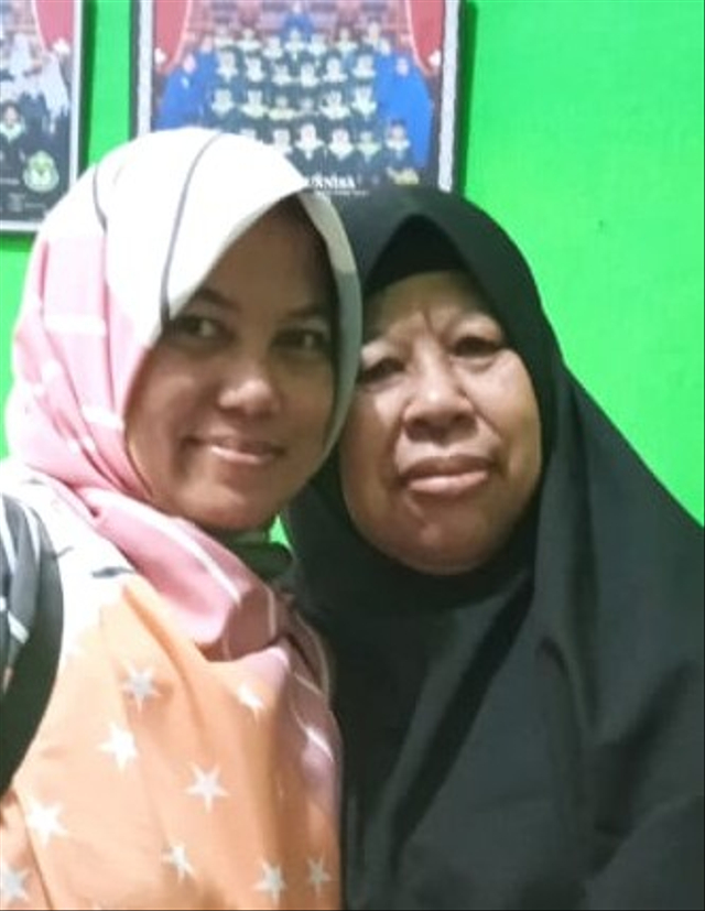 Bahagia membersamai orangtua hingga masa senjanya. (sumber foto: dokumen pribadi)