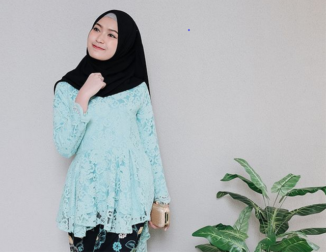 Ilustrasi 5 inspirasi model rok kebaya. (Dok. Instagram/saritiw)