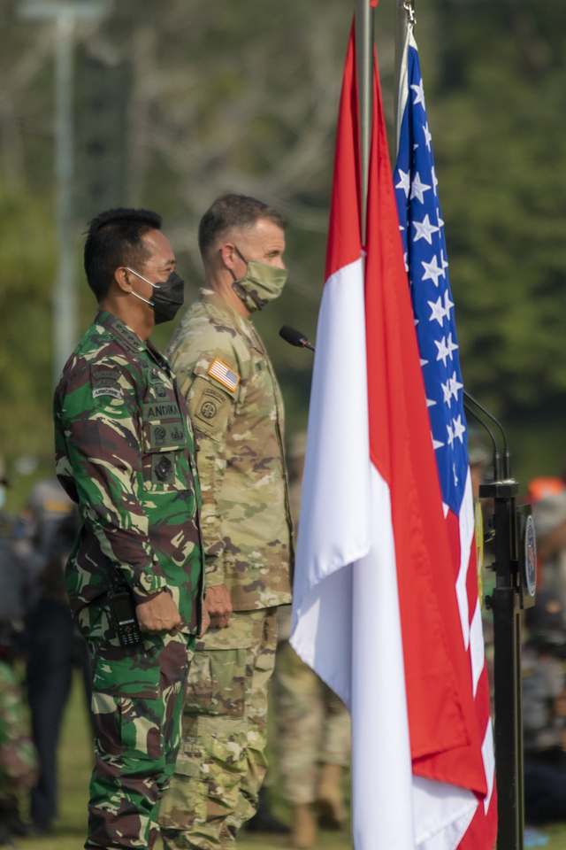 KSAD Jenderal Andika Perkasa didampingi Jenderal Charles A Flynn menghadiri pembukaan Latihan Bersama Garuda Shield ke 15/2021 di Pusat Latihan Tempur (Puslatpur) TNI AD di Baturaja, OKU, Sumatera Selatan, Rabu (4/8). Foto: Nova Wahyudi/ANTARA FOTO