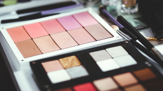 Ilustrasi powder blush. Foto: Unsplash.com/freestocks