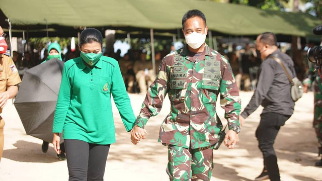 KASAD Jenderal TNI Andika Perkasa, meninjau (Latma) Garuda Shield ke-15 Tahun 2021, di Makalisung, Minahasa Utara, Sulawesi Utara. Senin, (9/8/2021). Foto: Instagram/@tni_angkatan_darat