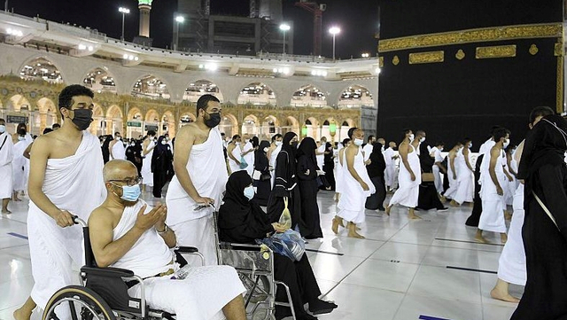 Suasana Masjidil Haram kian ramai setelah kapasitas jemaah umrah ditambah menjadi 2 juta per bulan mulai 9 Agustus 2021. Foto: Makkah Region