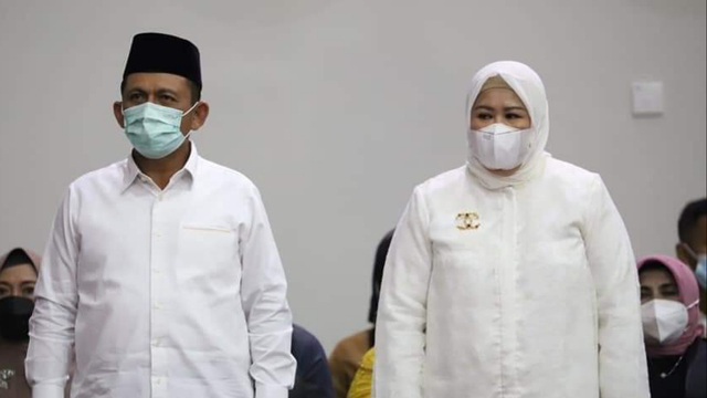 Gubernur Kepri, Ansar Ahmad dan Wagub, Marlin Agustina, saat pencalonan di Pilkada 2020. Foto: istimewa/kepripedia.com.