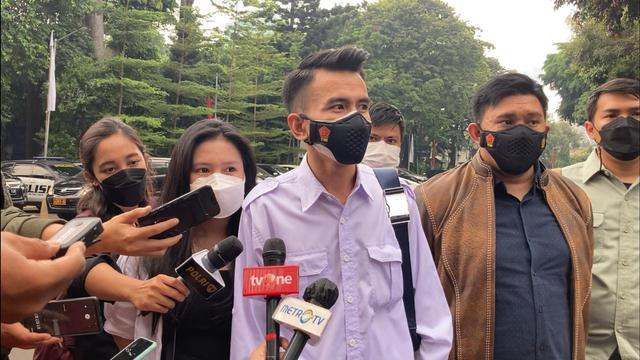 Adam Deni hadir di Polda Metro Jaya. Foto: Alexander Vito/kumparan