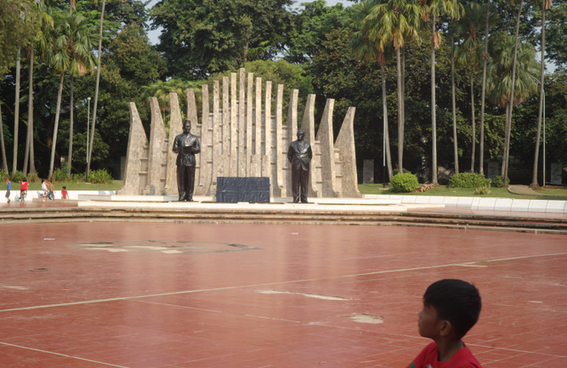 Tugu Proklamasi. (Foto: https://flickr.com)