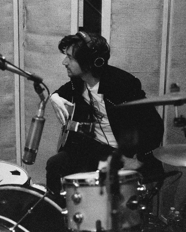 Alex Turner vokalis Arctic Monkeys dok IG arcticmonkeys