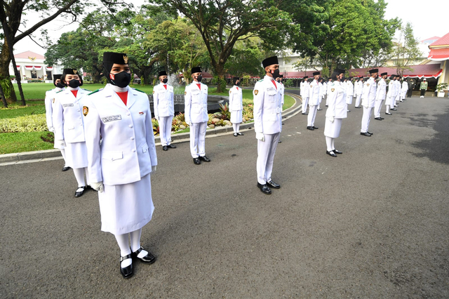 Tim Indonesia Tangguh, Tim Paskibraka yang bertugas untuk mengibarkan bendera Merah Putih pada Upacara Peringatan Kemerdekaan Republik Indonesia pada Selasa, (17/8/2021). Foto: Lukas/Biro Pers Sekretariat Presiden