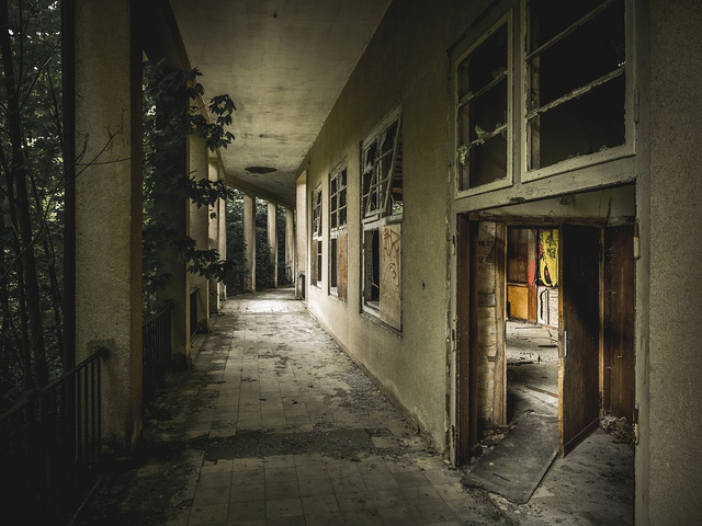 Iustrasi rumah sakit terbengkalai, dok: pixabay