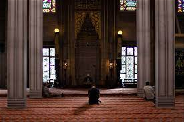 Niat sholat hajat agar sholat hajat diterima. Foto: dok. https://unsplash.com/