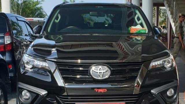 Ilustrasi mobil dinas Toyota Fortuner. Foto: Istimewa