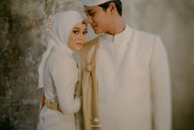 Lesty Kejora dan Rizky Billar. Foto: Instagram/kiranaweddingplanner