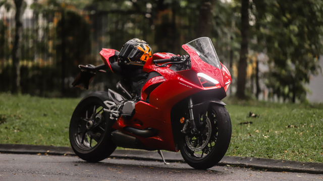 Tampilan depan Ducati Panigale V2. Foto: Bangkit Jaya Putra/kumparan