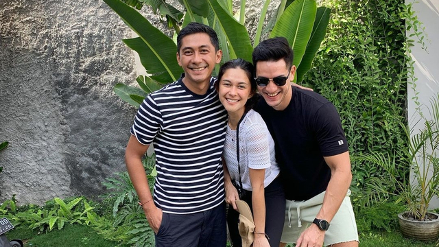 Kenang Mirdad bersama Nana Mirdad dan Andrew White. Foto: Instagram/@kenangmirdad