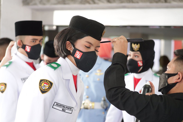 Paskibraka dari Bali Valentina Dhyastika saat menjalani pelantikan - IST