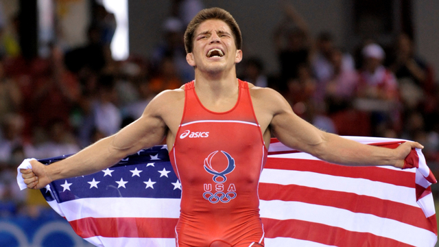 Henry Cejudo saat meraih medali emas Olimpiade Beijing 2008 pada 19 Agustus 2008. Foto: TOSHIFUMI KITAMURA/AFP