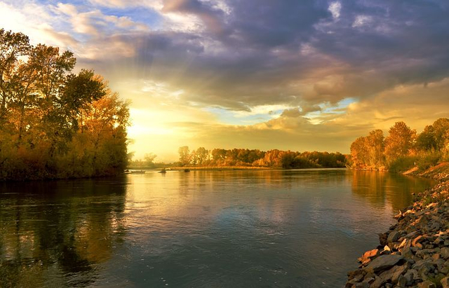Bagaimana Menjaga agar Sungai Tetap Bersih?, Foto: Pixabay